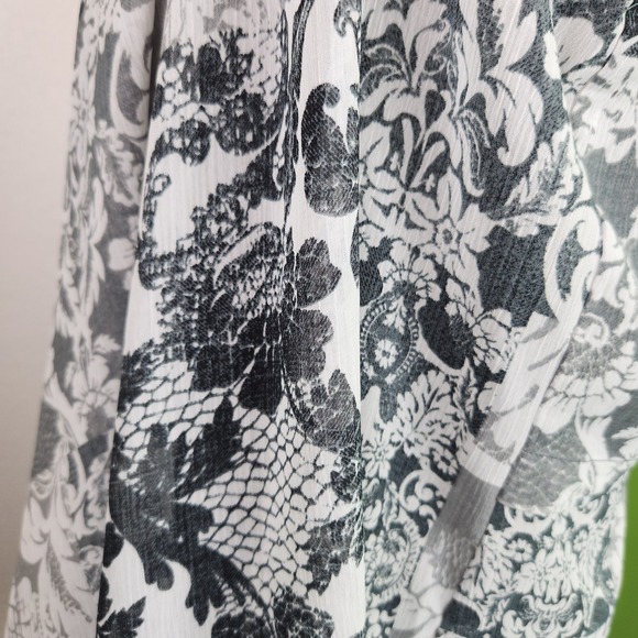 Susan Graver 2 Pieces Grey White Floral Damask Chiffon Vest Black Tank Size M - Picture 5 of 8